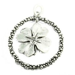 Charm Giovanni Raspini Quadrifoglio Perlage – 10626 Charm Giovanni Raspini Quadrifoglio Perlage – 10626